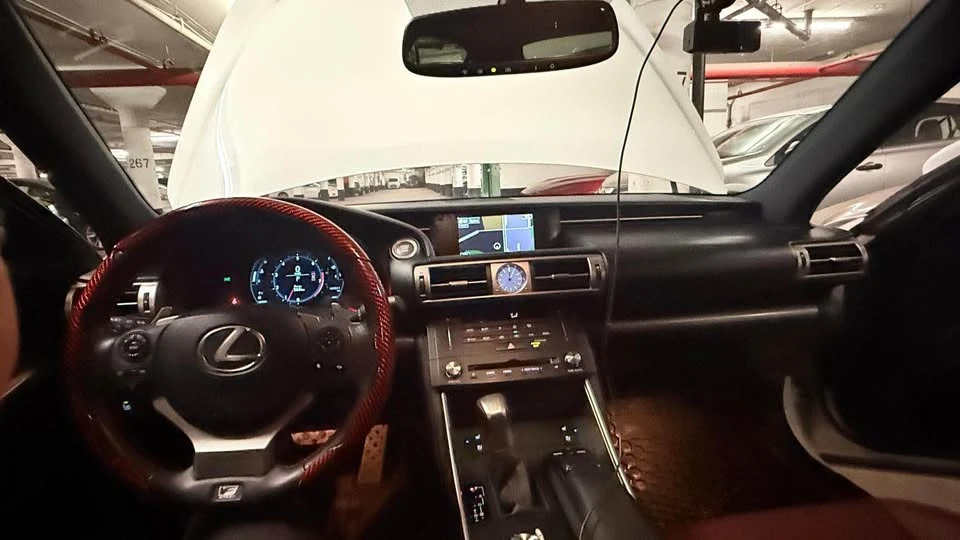 2015 Lexus IS 3rd Gen - Image 4 of 10