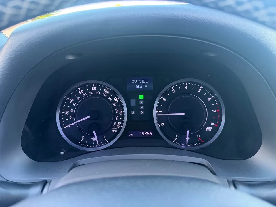 2015 Lexus IS 3rd Gen - Image 19 of 20