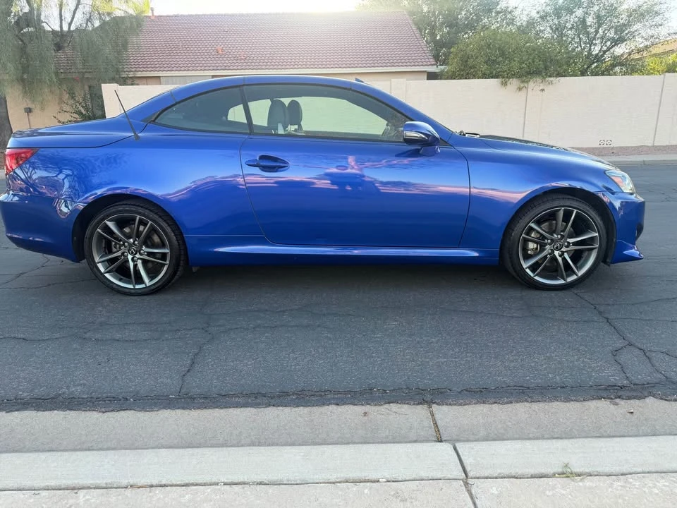 2015 Lexus IS 3rd Gen - Image 9 of 20