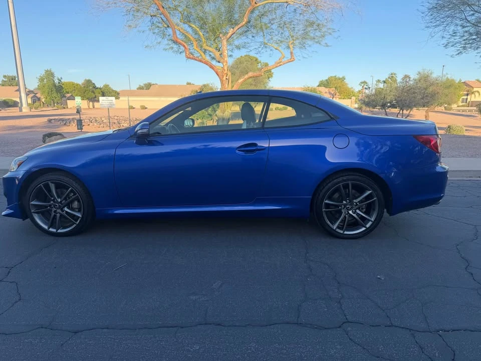 2015 Lexus IS 3rd Gen - Image 10 of 20