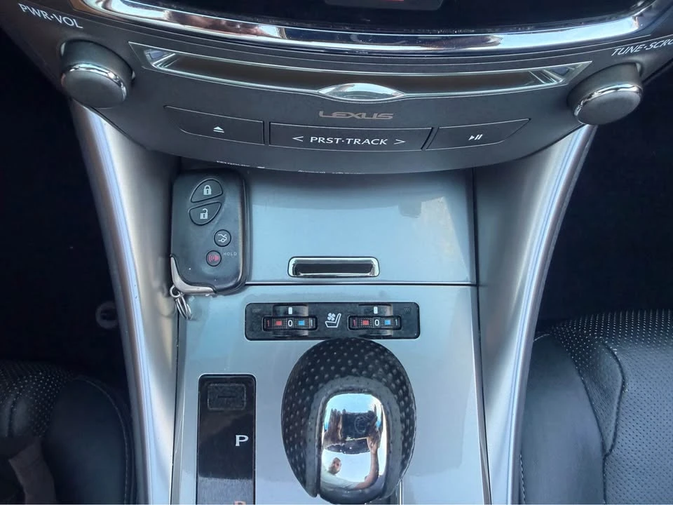 2015 Lexus IS 3rd Gen - Image 16 of 20