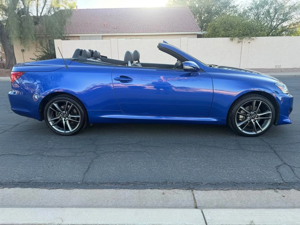 2015 Lexus IS 3rd Gen - Image 8 of 20