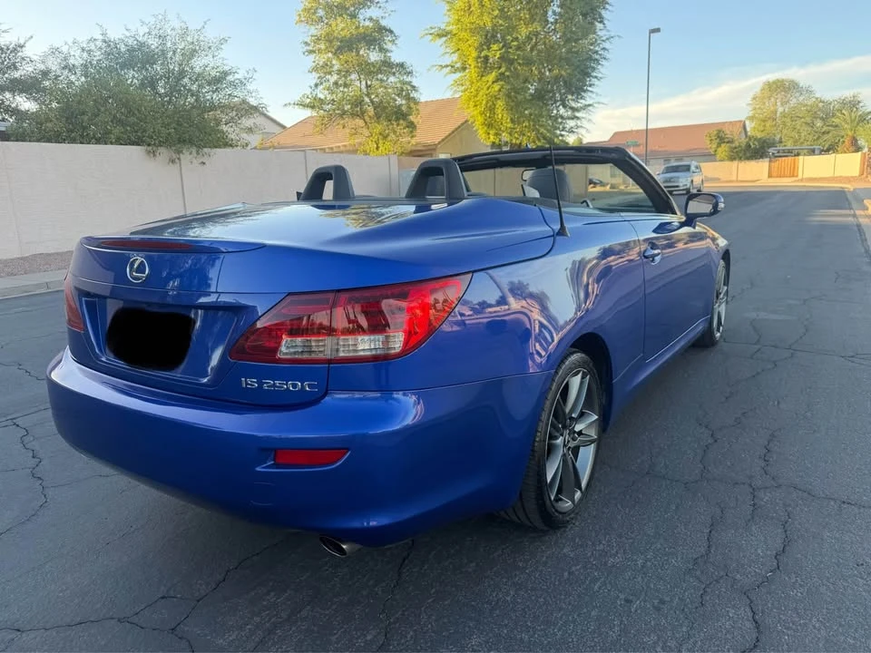 2015 Lexus IS 3rd Gen - Image 4 of 20