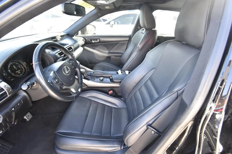 2015 Lexus IS 3rd Gen - Image 8 of 16