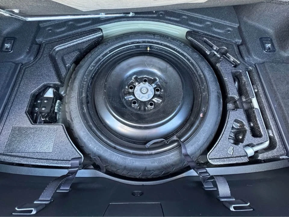2015 Lexus IS F 2nd Gen - Image 10 of 17