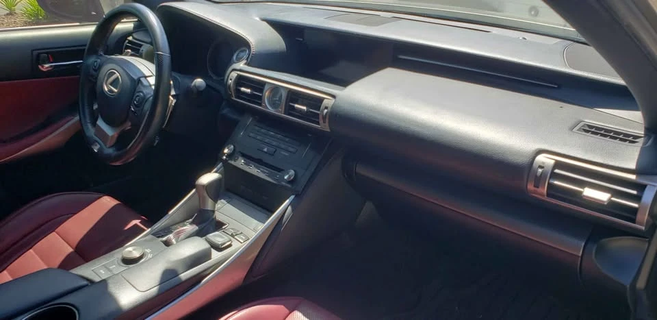 2015 Lexus IS 3rd Gen - Image 4 of 9