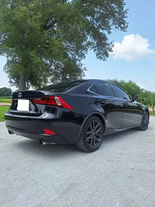 2015 Lexus IS 3rd Gen - Image 5 of 11