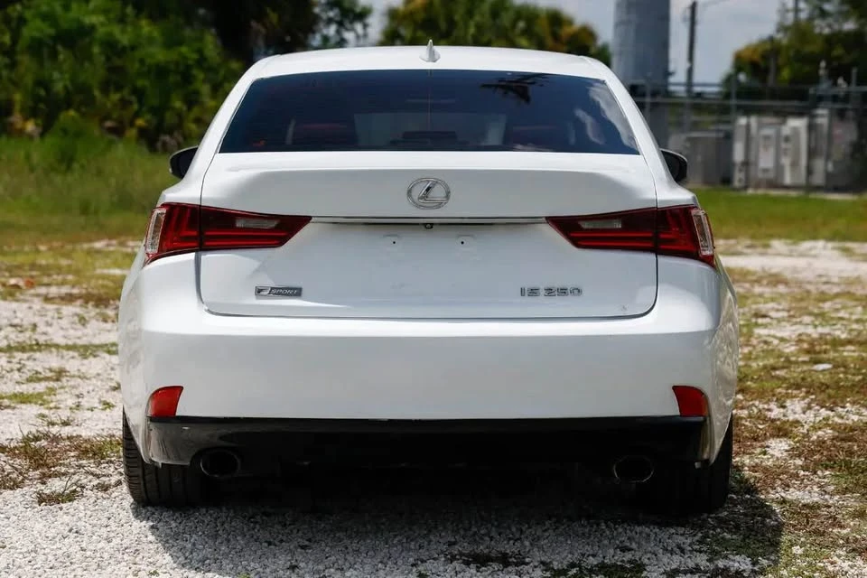 2015 Lexus IS 3rd Gen - Image 6 of 11