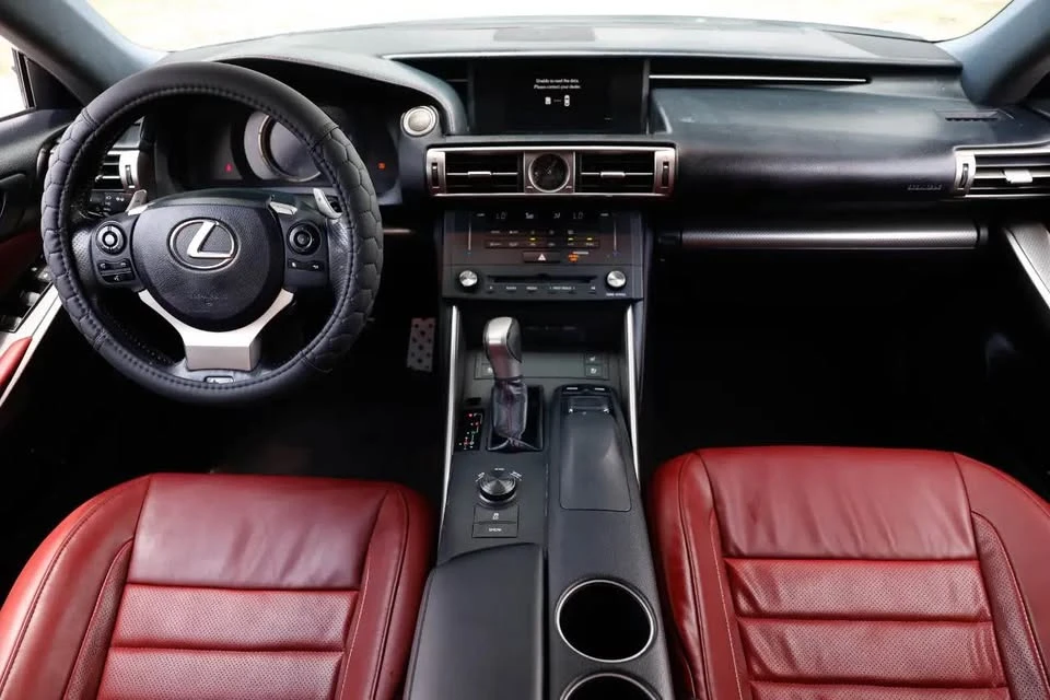 2015 Lexus IS 3rd Gen - Image 11 of 11