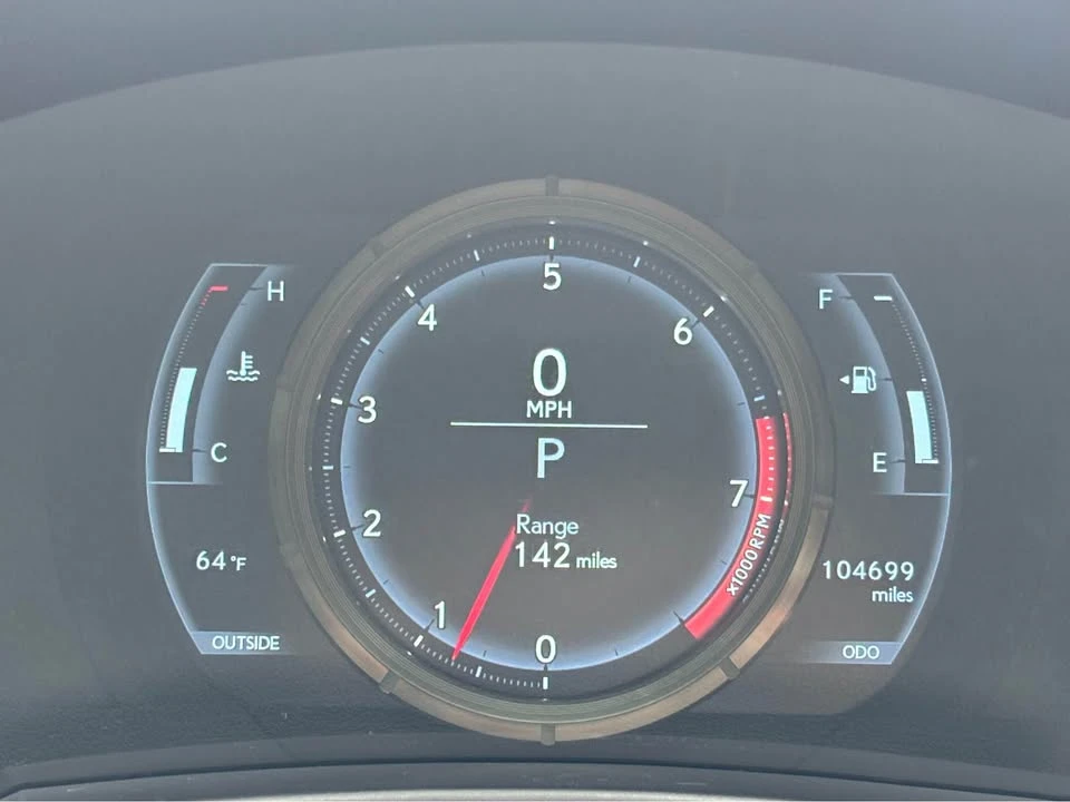 2015 Lexus IS 3rd Gen - Image 8 of 9