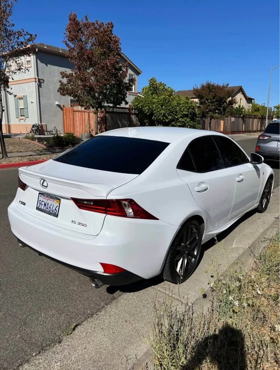 2015 Lexus IS 3rd Gen - Image 4 of 7