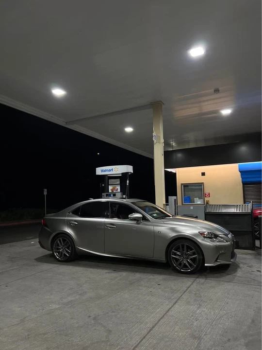 2015 Lexus IS 3rd Gen - Image 3 of 4