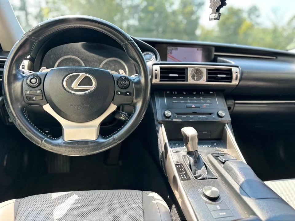 2015 Lexus IS 3rd Gen - Image 16 of 20