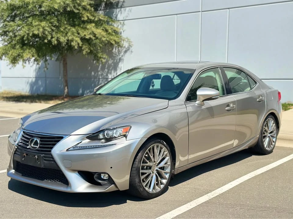 2015 Lexus IS 3rd Gen - Image 3 of 20