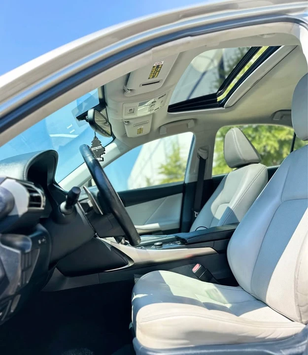 2015 Lexus IS 3rd Gen - Image 7 of 20