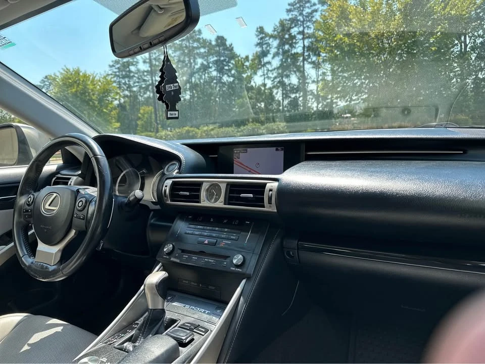 2015 Lexus IS 3rd Gen - Image 14 of 20