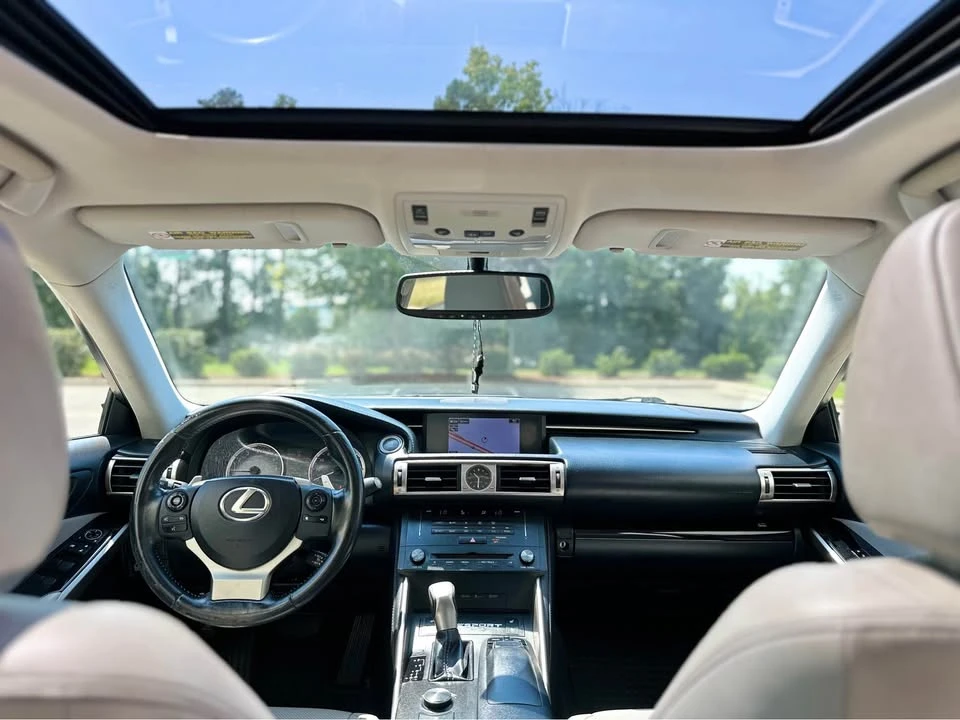 2015 Lexus IS 3rd Gen - Image 15 of 20