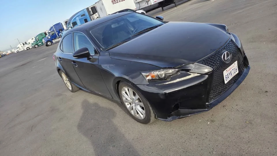 2015 Lexus IS 3rd Gen - Image 4 of 7
