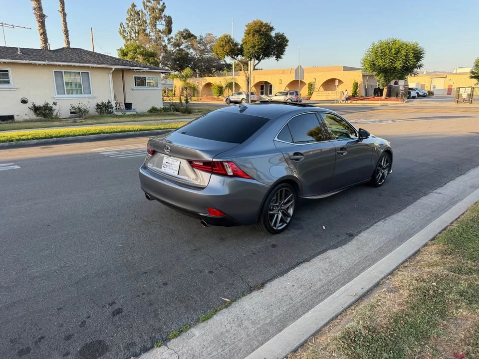 2015 Lexus IS 3rd Gen - Image 4 of 10