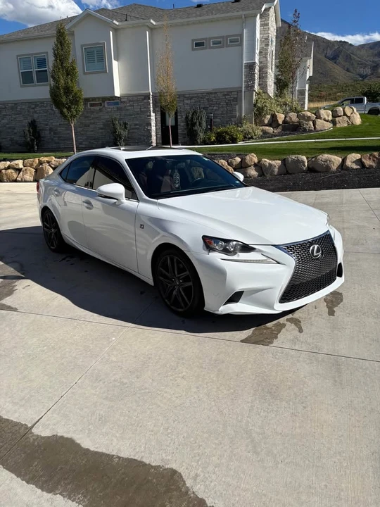 2015 Lexus IS 3rd Gen - Image 4 of 10