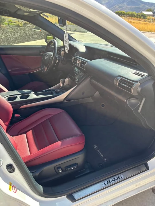 2015 Lexus IS 3rd Gen - Image 9 of 10