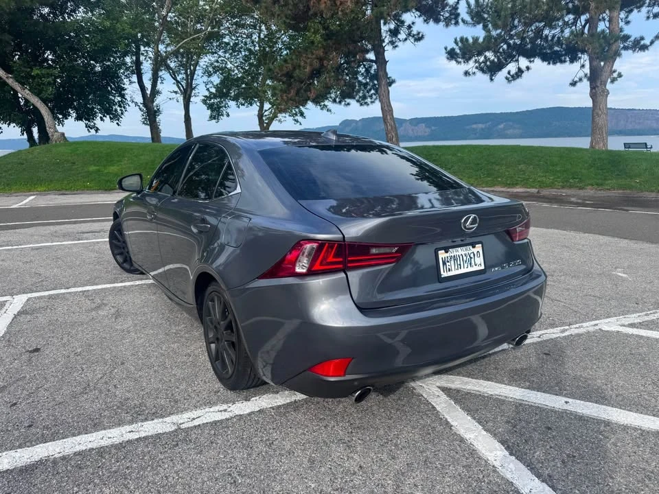 2015 Lexus IS 3rd Gen - Image 4 of 5