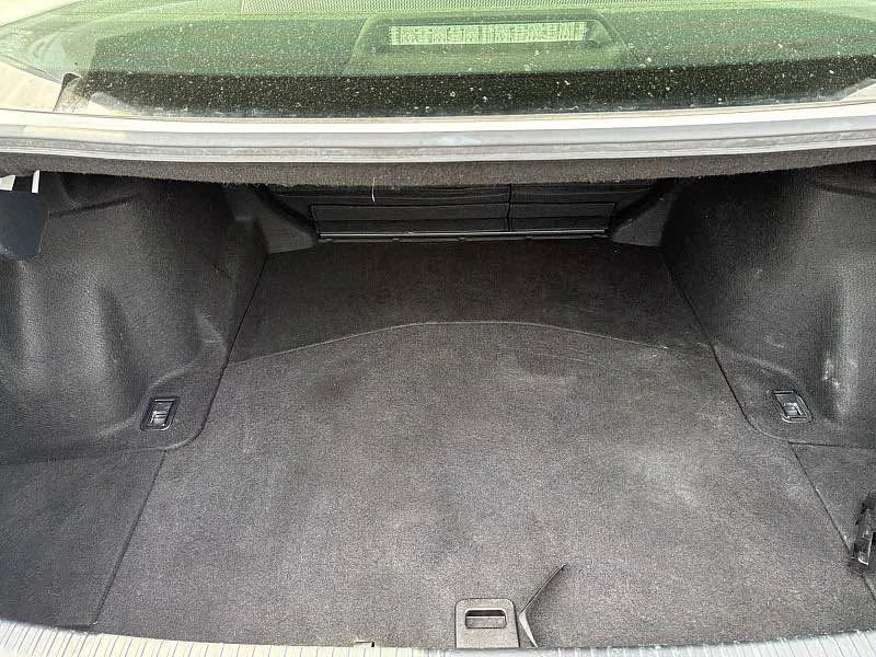 2015 Lexus IS 3rd Gen - Image 5 of 10