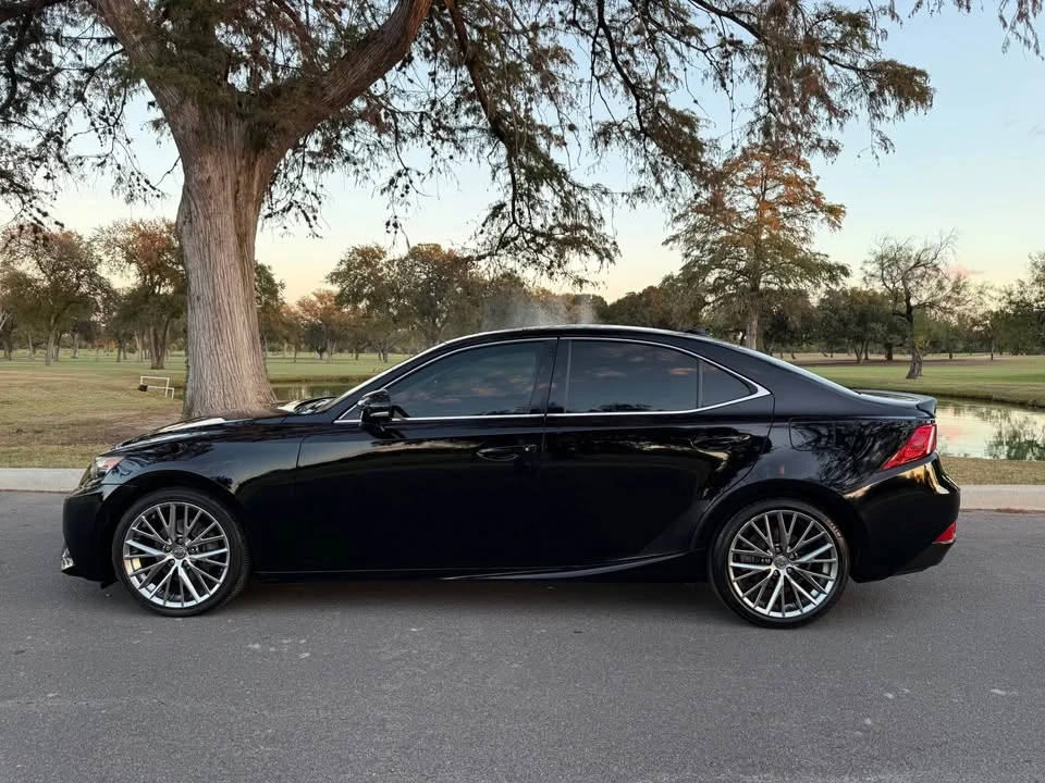 2015 Lexus IS 3rd Gen - Image 8 of 18
