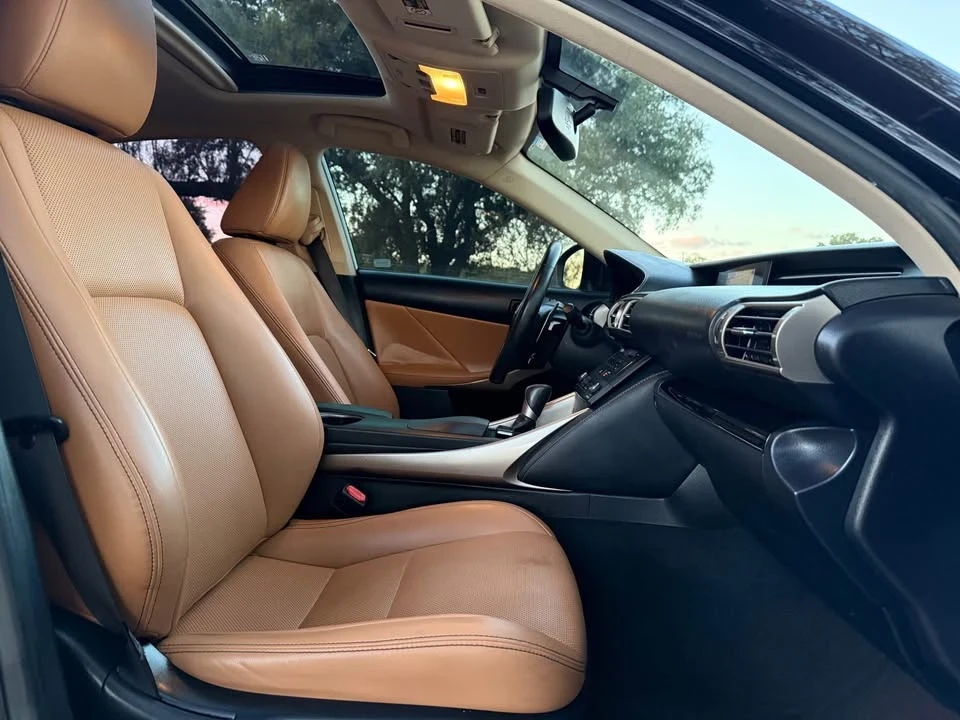 2015 Lexus IS 3rd Gen - Image 16 of 18