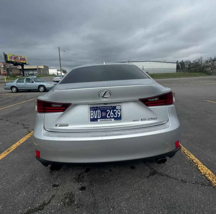 2015 Lexus IS 3rd Gen - Image 4 of 7