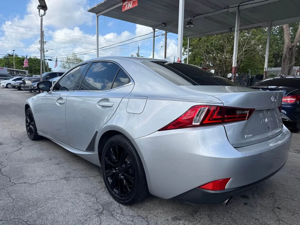 2015 Lexus IS 3rd Gen - Image 5 of 10