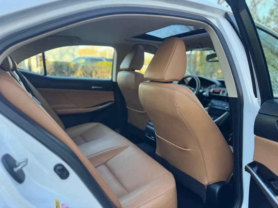 2015 Lexus IS 3rd Gen - Image 11 of 20