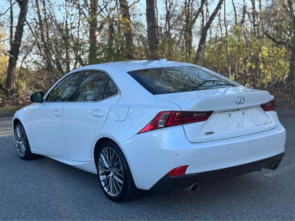 2015 Lexus IS 3rd Gen - Image 5 of 20
