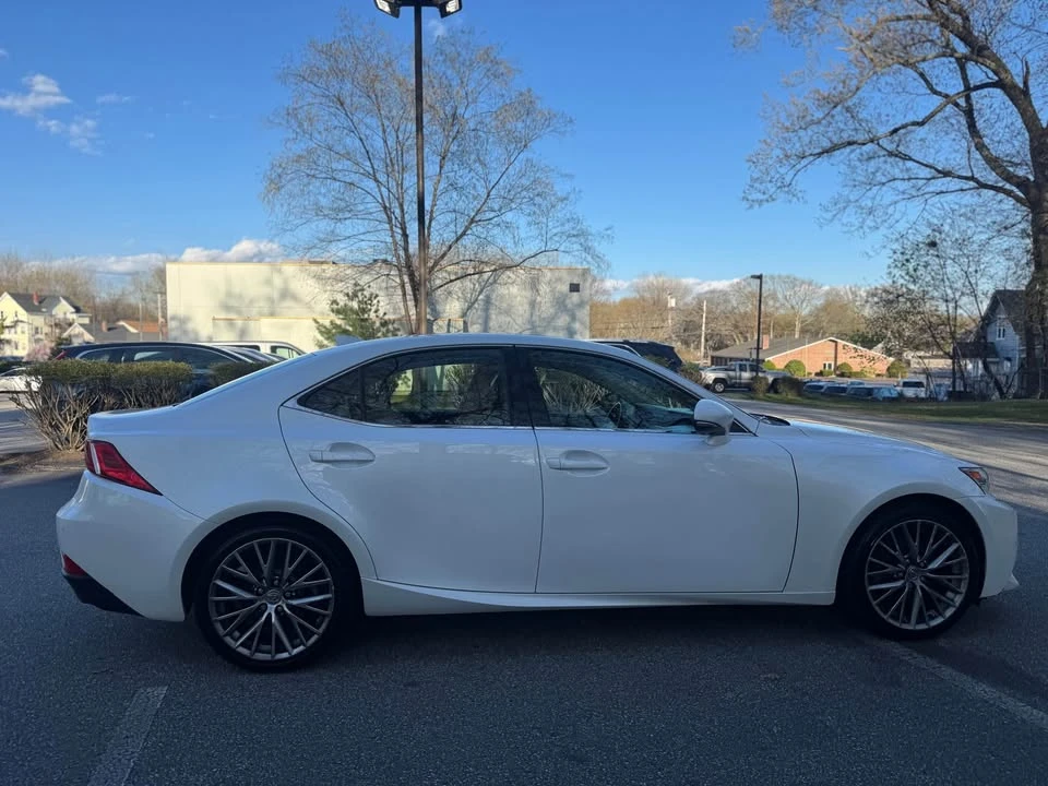 2015 Lexus IS 3rd Gen - Image 8 of 20