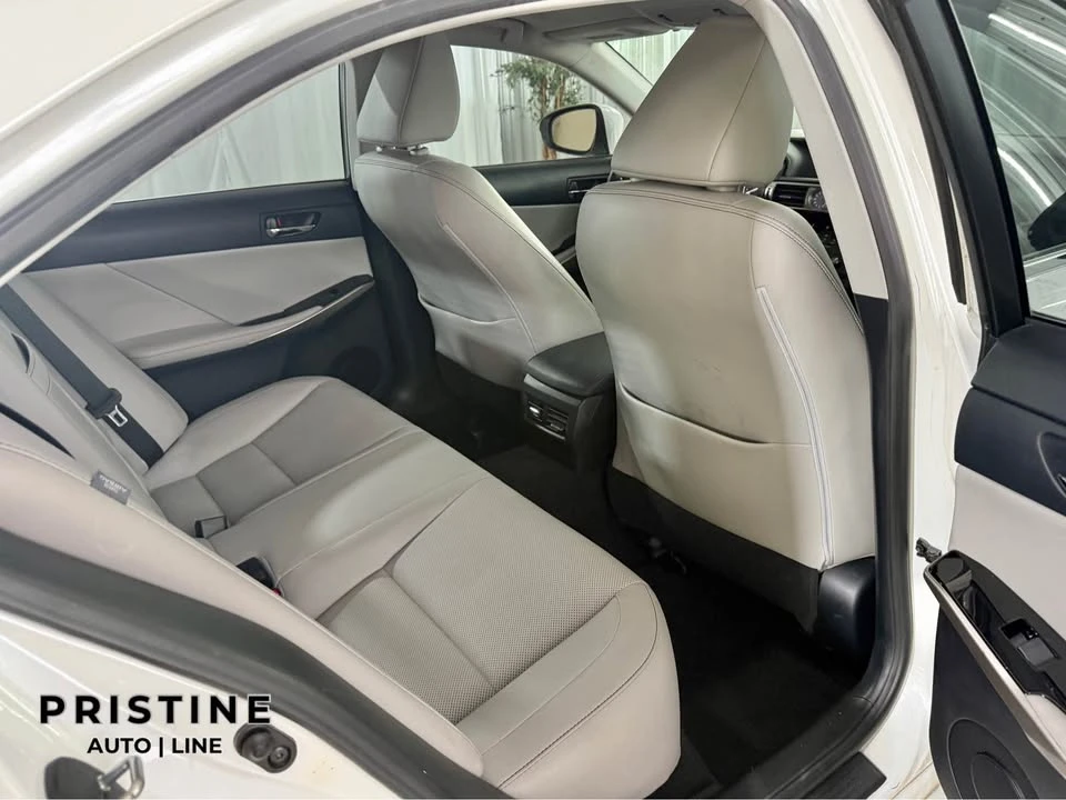 2015 Lexus IS 3rd Gen - Image 19 of 20