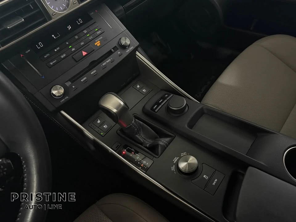 2015 Lexus IS 3rd Gen - Image 13 of 20