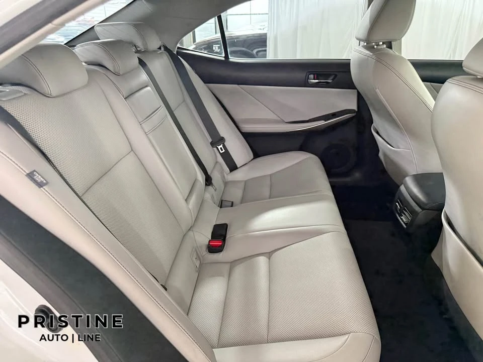 2015 Lexus IS 3rd Gen - Image 18 of 20