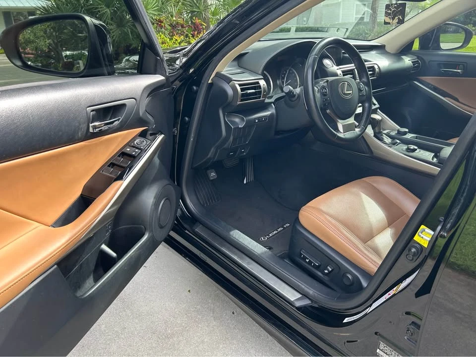 2015 Lexus IS 3rd Gen - Image 17 of 19