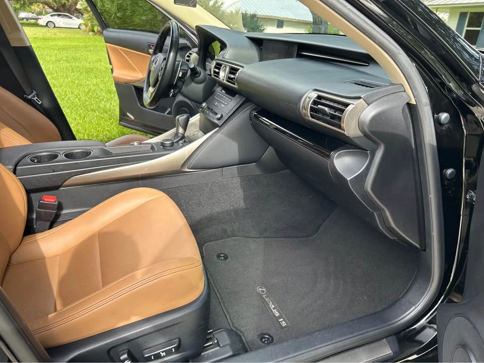 2015 Lexus IS 3rd Gen - Image 11 of 19