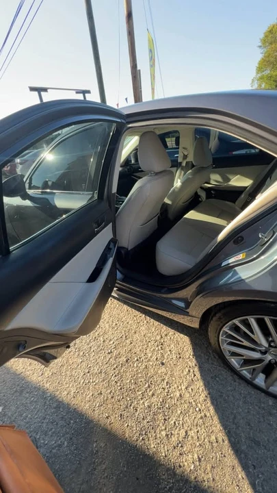 2015 Lexus IS 3rd Gen - Image 9 of 17