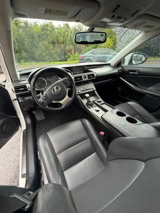 2015 Lexus IS 3rd Gen - Image 5 of 8