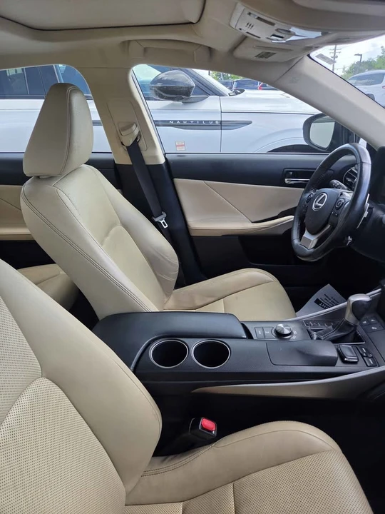 2015 Lexus IS 3rd Gen - Image 6 of 7