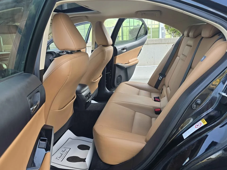 2015 Lexus IS 3rd Gen - Image 9 of 20
