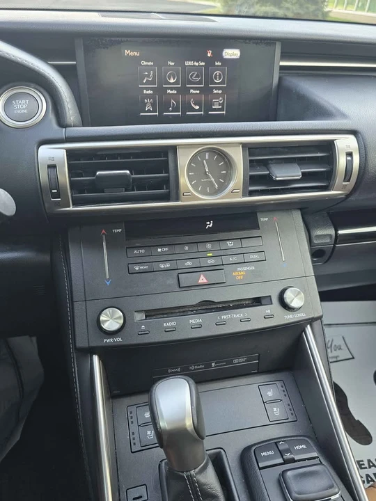 2015 Lexus IS 3rd Gen - Image 12 of 20