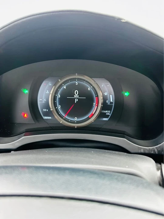 2015 Lexus IS 3rd Gen - Image 6 of 20