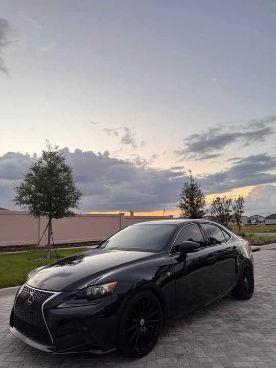 2015 Lexus IS 3rd Gen - Image 8 of 11