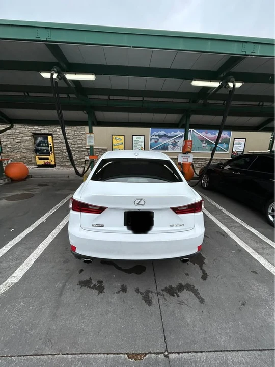 2015 Lexus IS 3rd Gen - Image 4 of 9