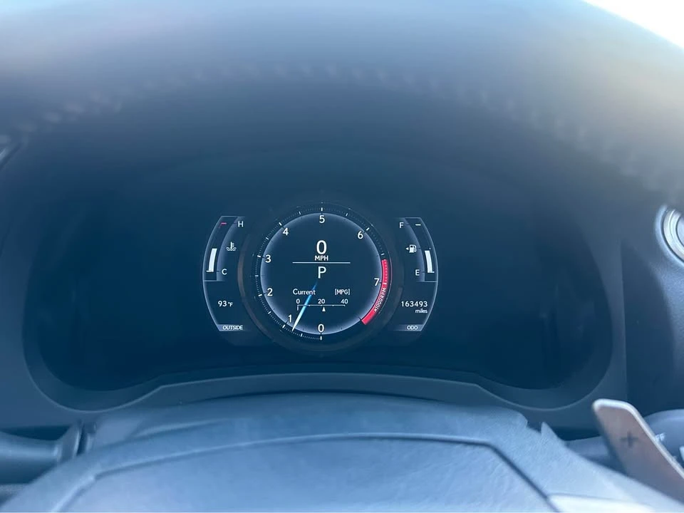 2015 Lexus IS 3rd Gen - Image 9 of 10