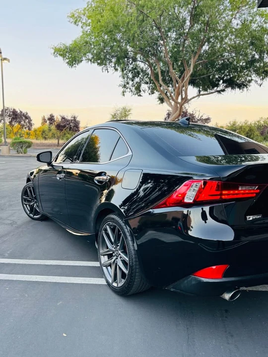 2015 Lexus IS 3rd Gen - Image 5 of 18