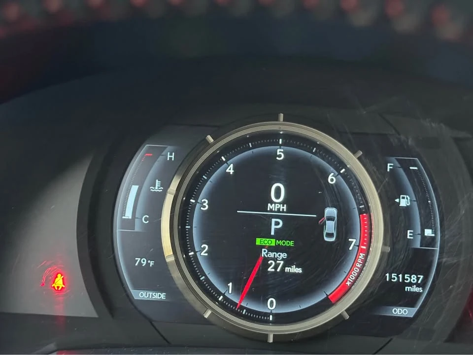 2015 Lexus IS 3rd Gen - Image 18 of 18